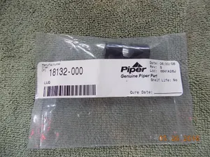 NEW Piper P/N 18132-000 Lug
